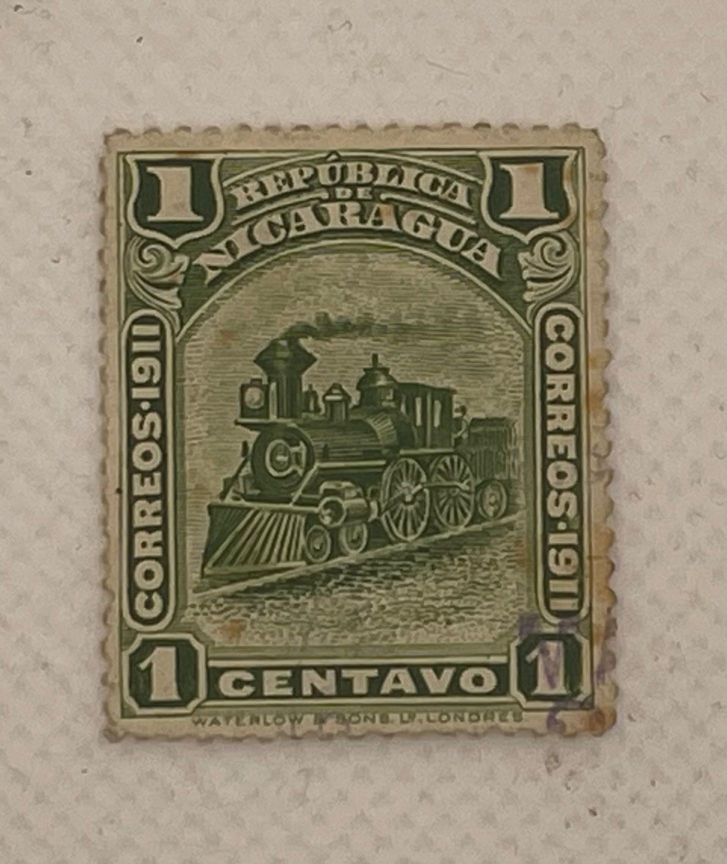 Nicaragua 1 Centavo Stamp – Steam Locomotive – Correos 1911 – Waterlow & Sons – Used