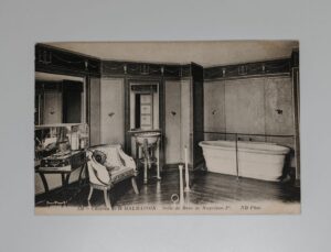 Chateau de la Malmaison bathroom Salle de Bain Napoleon I bathtub Empire interior ND Phot postcard front